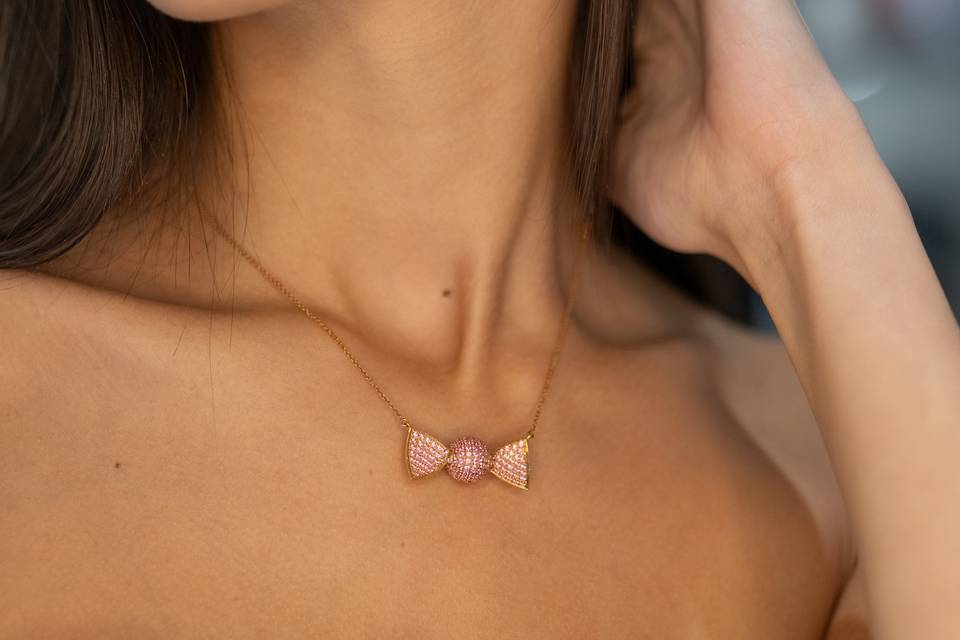 Collana oro e zaffiri