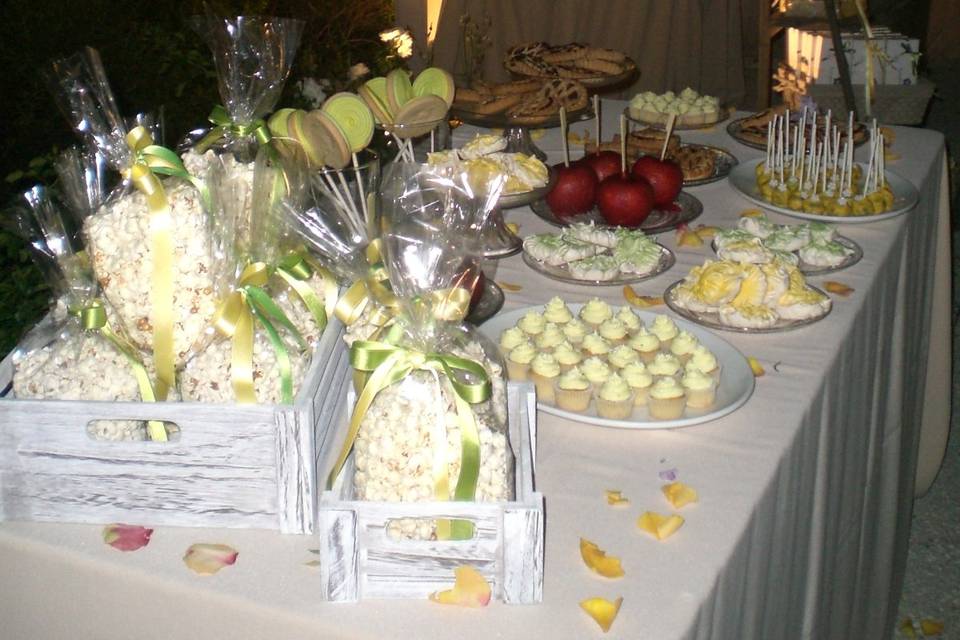 Sweet table