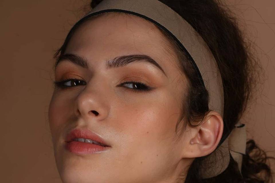 Modella