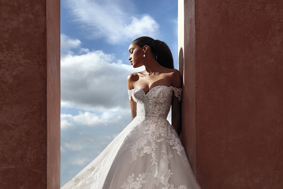 Pronovias