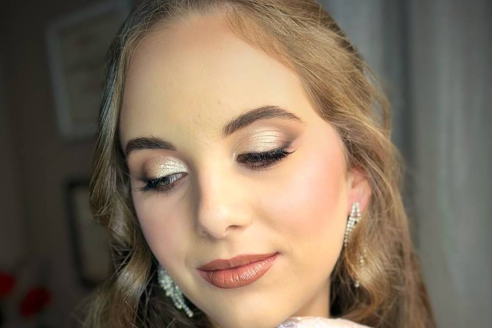 Elegant bridal makeup