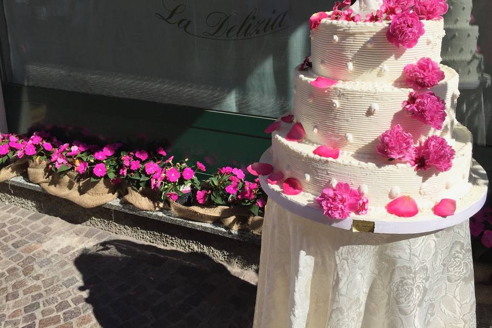 Wedding cake con peonie