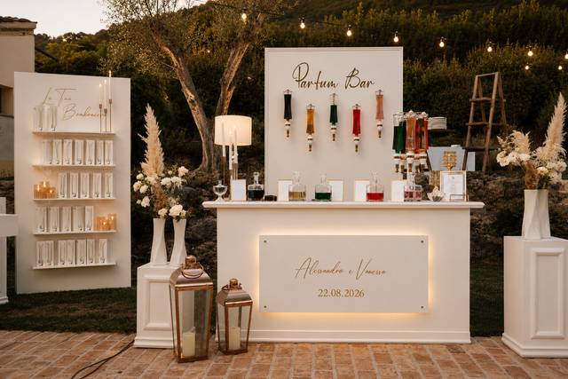 Parfum bar wedding experience