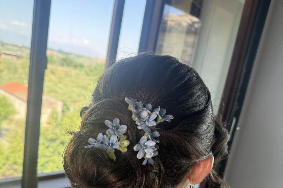 Hair make up
