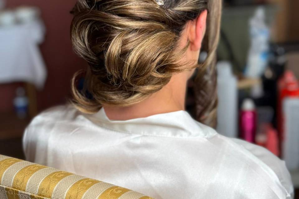 Hair make up