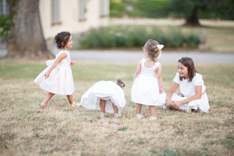 Little bridesmaids