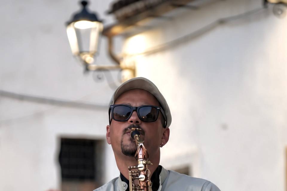 Ignazio – Sax Performer