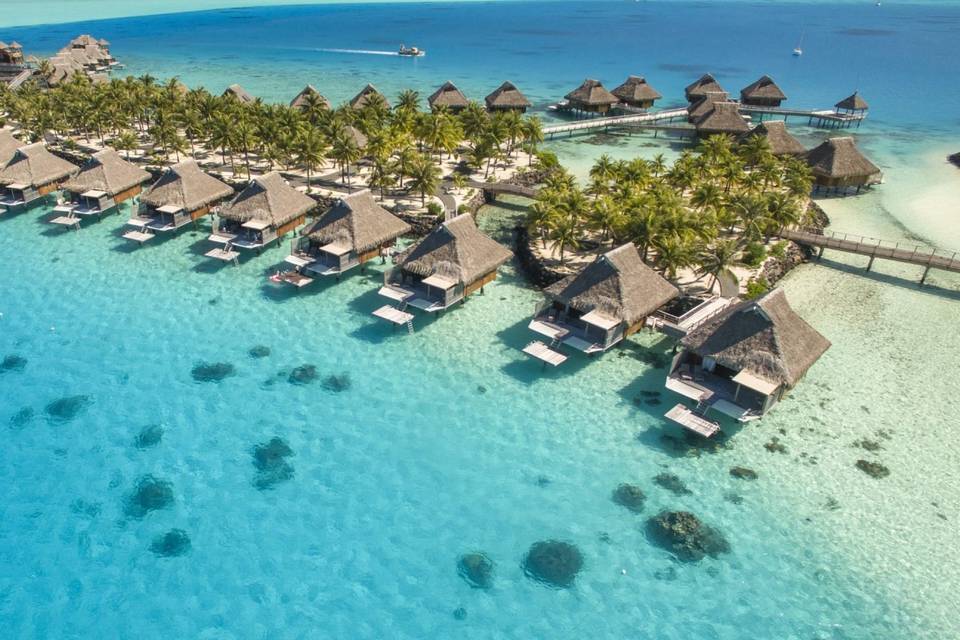 Caraibi e bungalow overwater