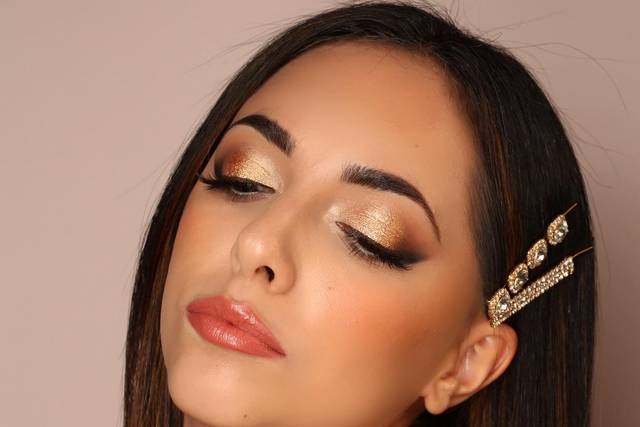 Glam make up