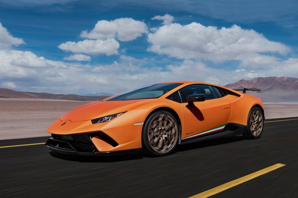 Lamborghini velocità assicurata