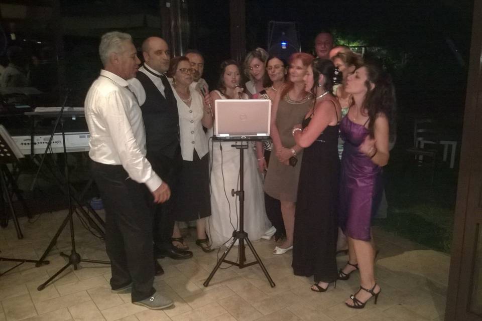 Karaoke con gli amici