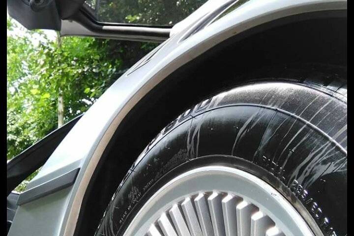 DeLorean 7