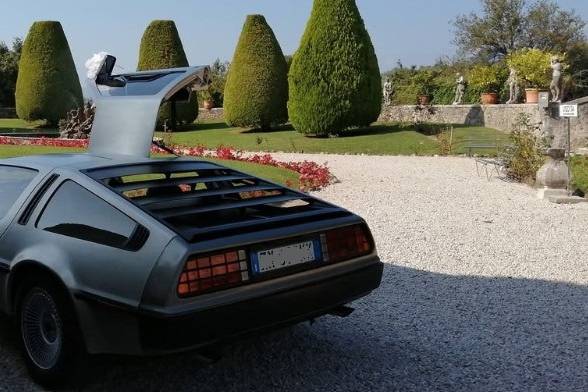 DeLorean-6