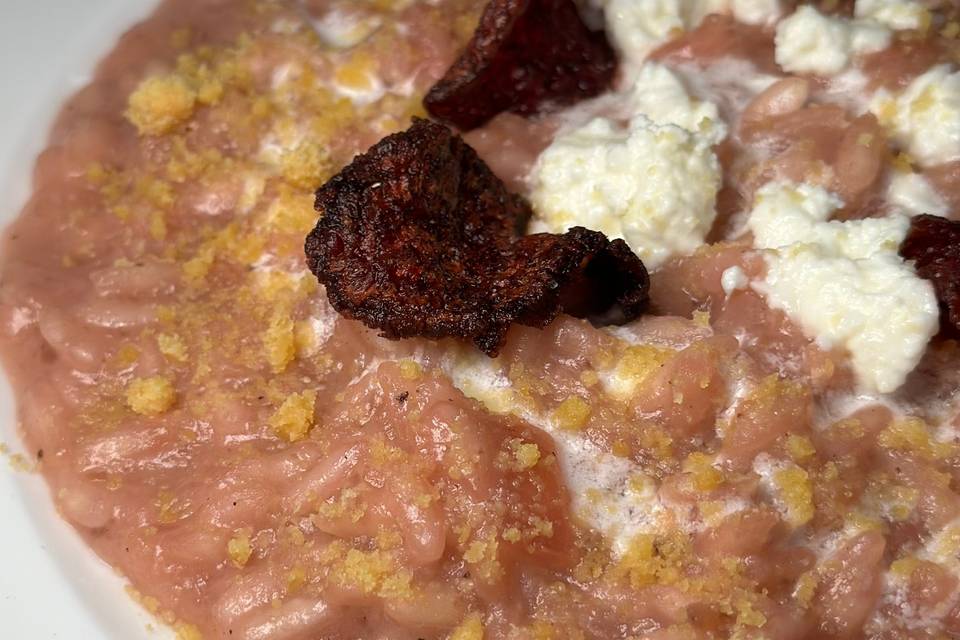 Risoto di barbabietole con cru