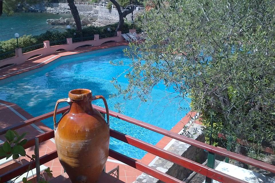 Matrimonio in piscina