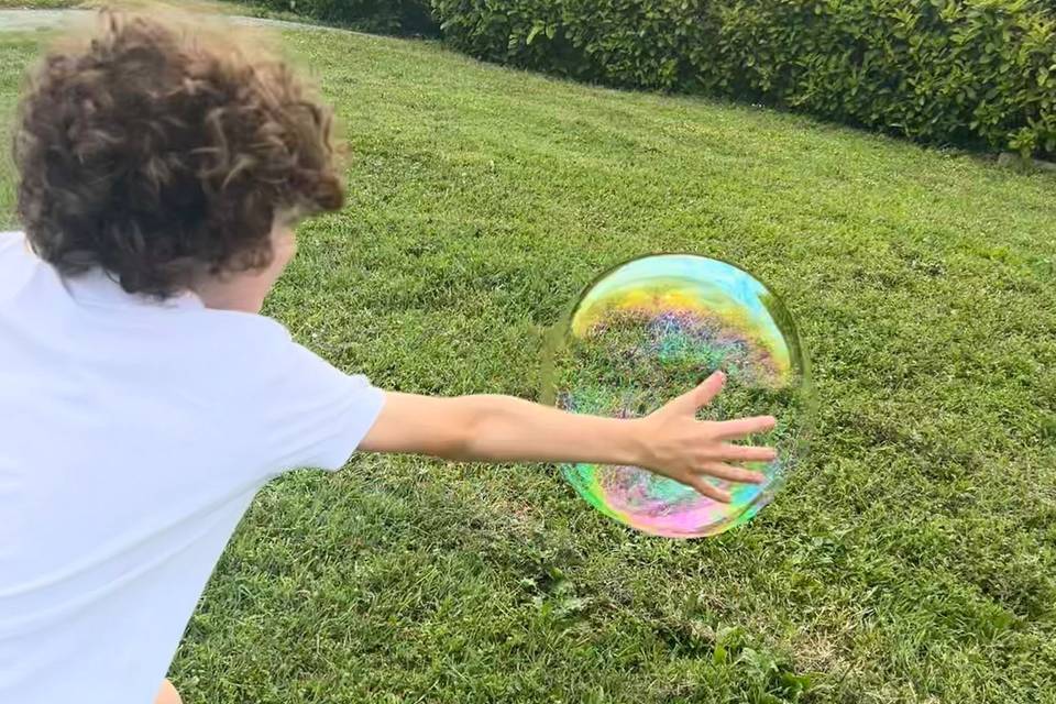 Bolle di sapone ai matrimoni