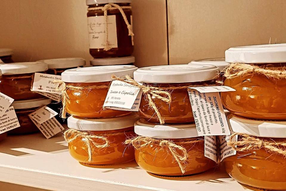 Esposizione mostarde senapate