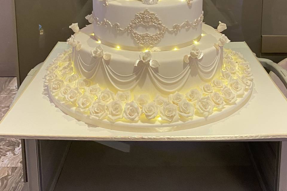 Luxury cake design