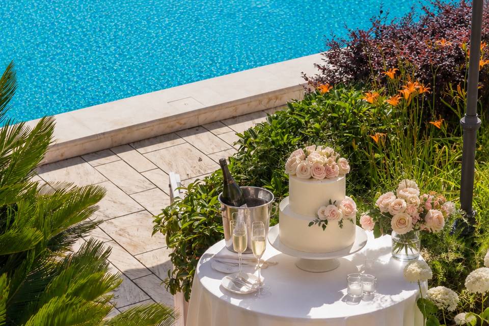 Wedding cake setup