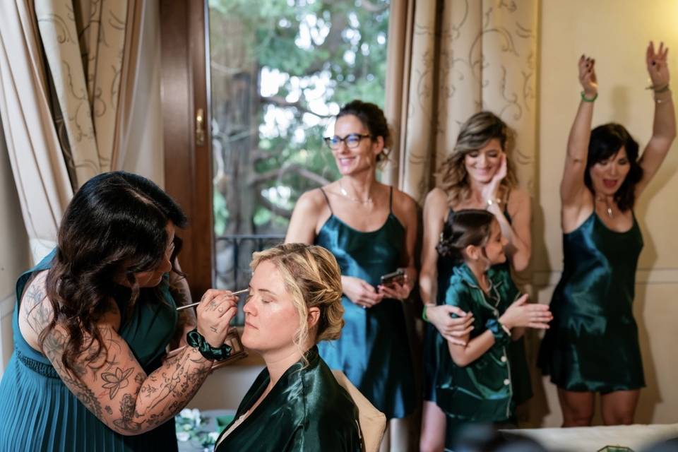 Sposa e damigelle
