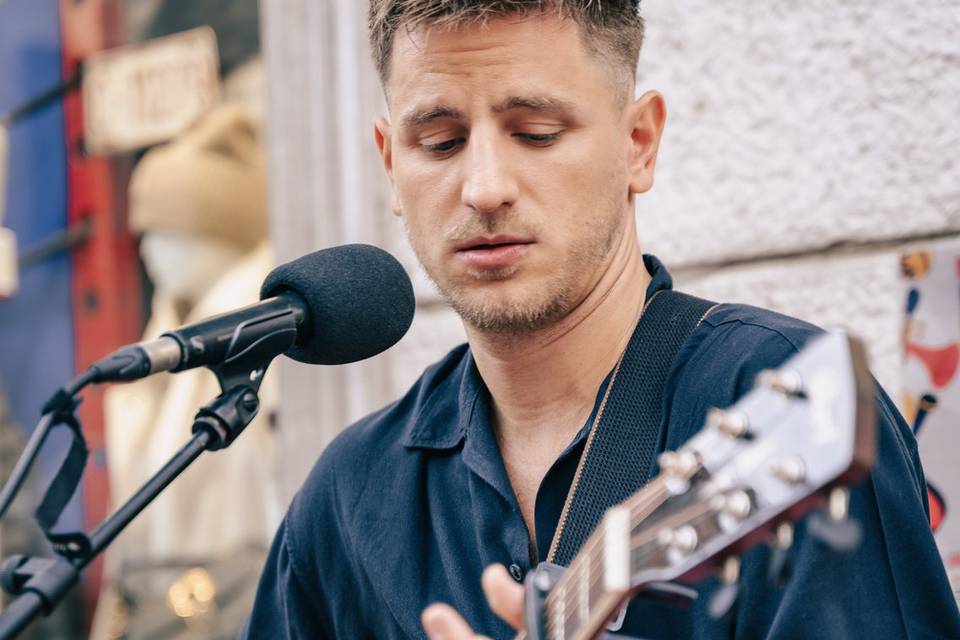 Live Solo