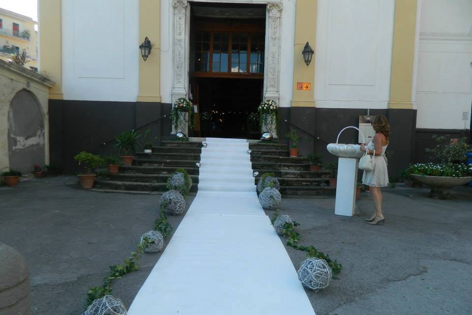 L'entrata della chiesa...