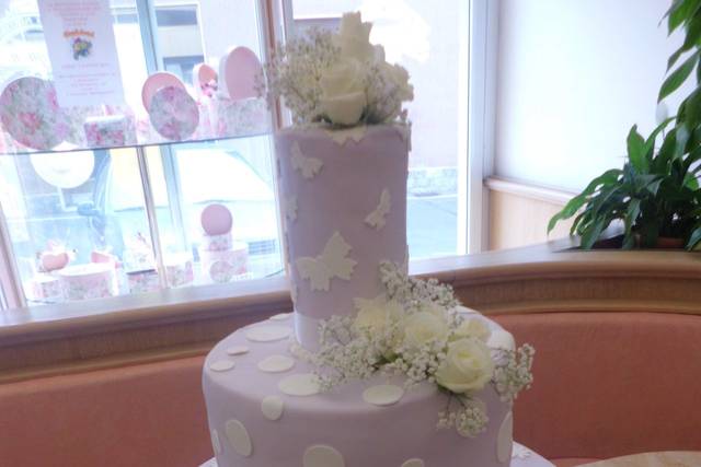 Torta stupenda e buonissima per il primo compleanno della mia bimba! - Foto  di Pasticceria Salvioni, Brugherio - Tripadvisor