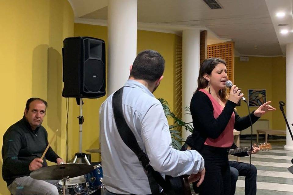 La band al completo