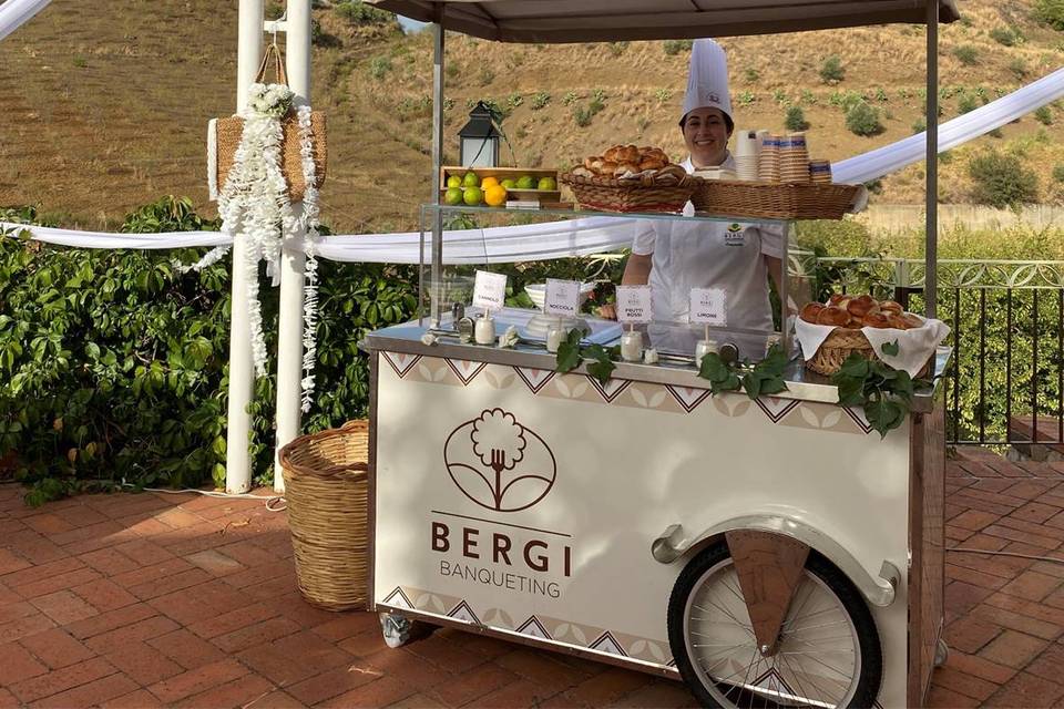Food truck - show cooking