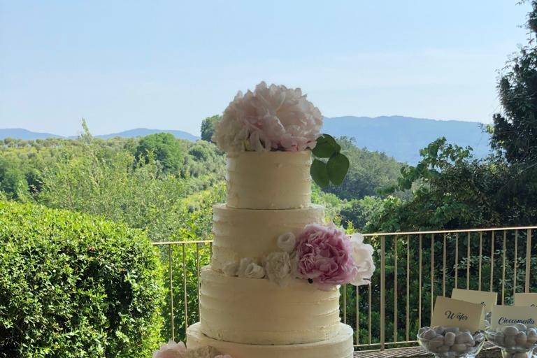 Peonies cake