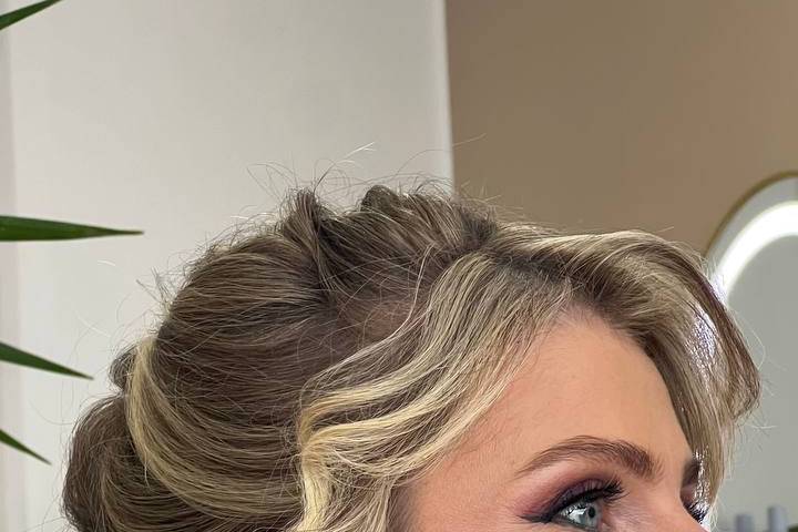 Acconciatura e make-up sposa