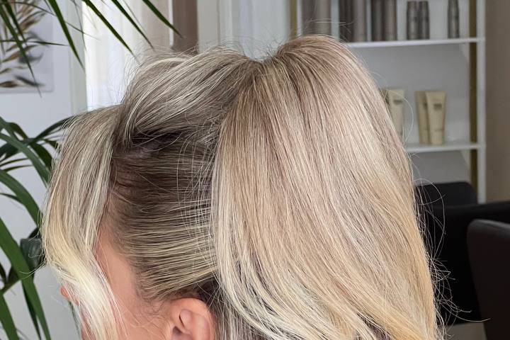 Acconciatura e make-up sposa