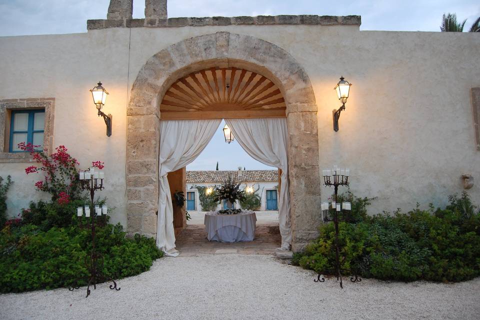 L'arco d'ingresso