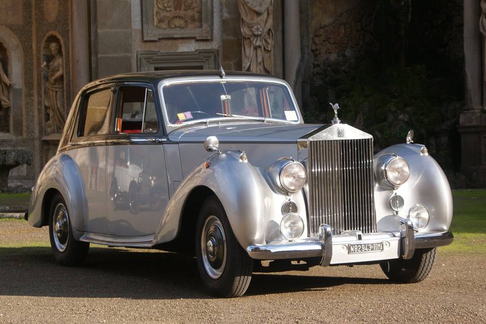 RollsRoyce silver down