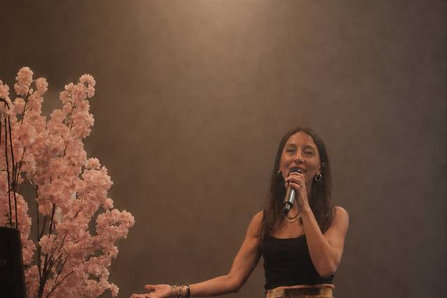 Veronica Spotti Singer 2