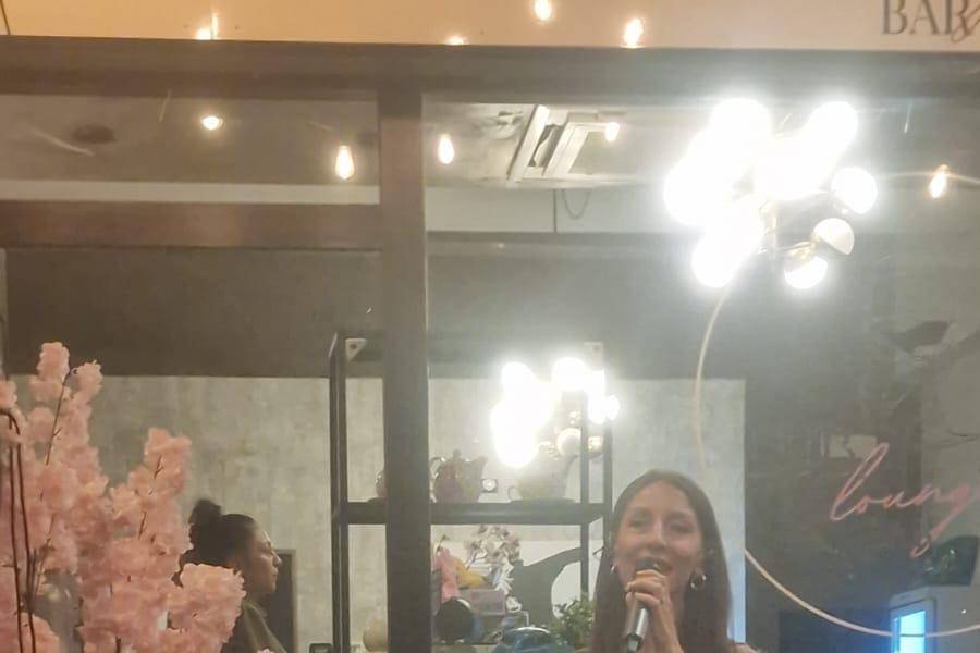 Veronica Spotti Singer 5