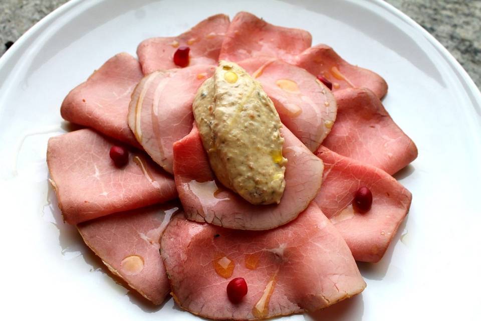 Vitello tonnato