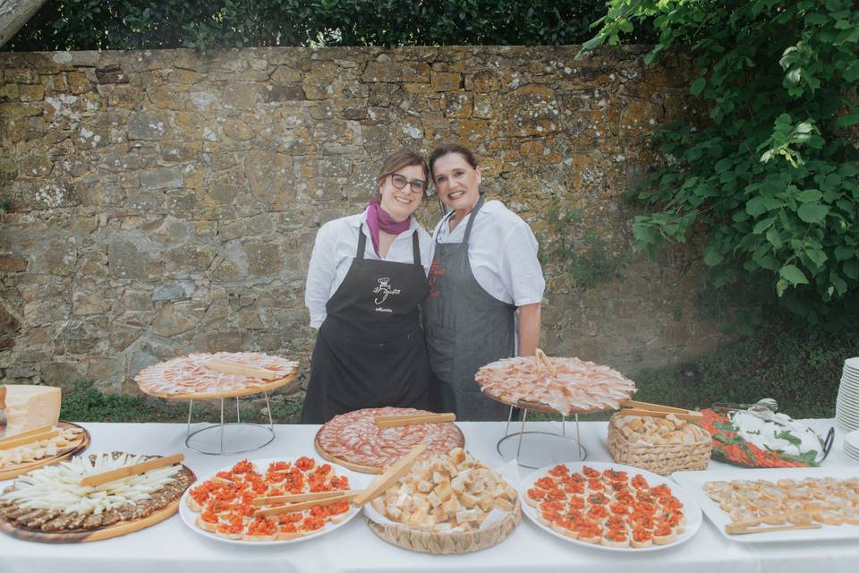 Parte dello staff al buffet