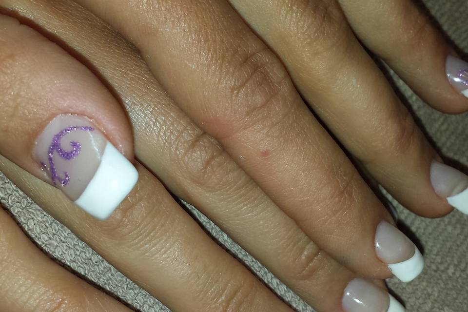 French manicure per lei