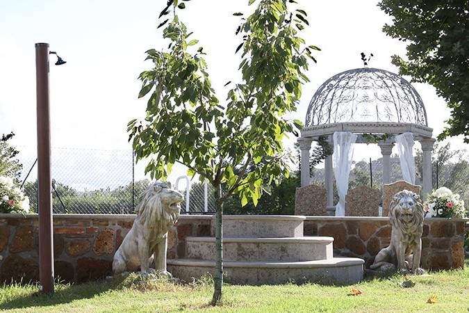 Giardino e gazebo liberty