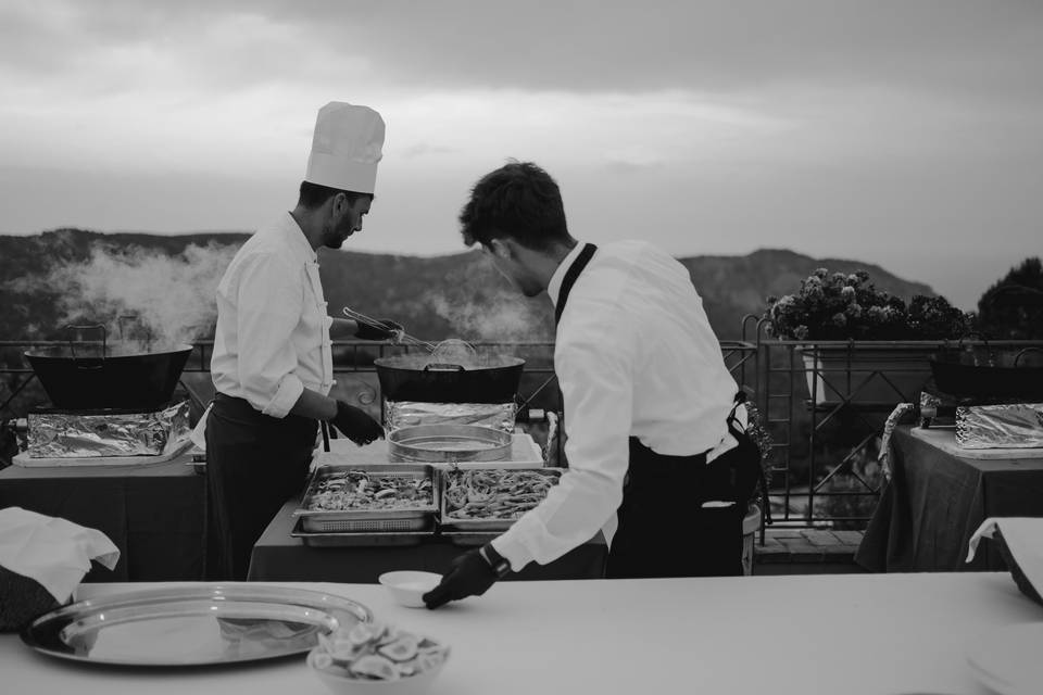 Buffet in piscina