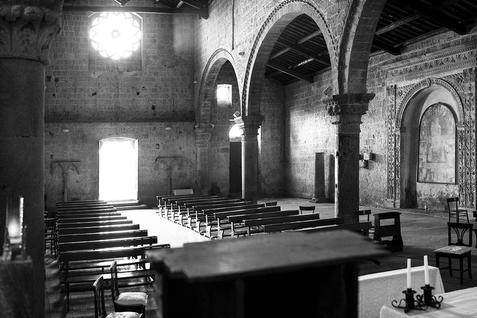 Tuscania chiesa