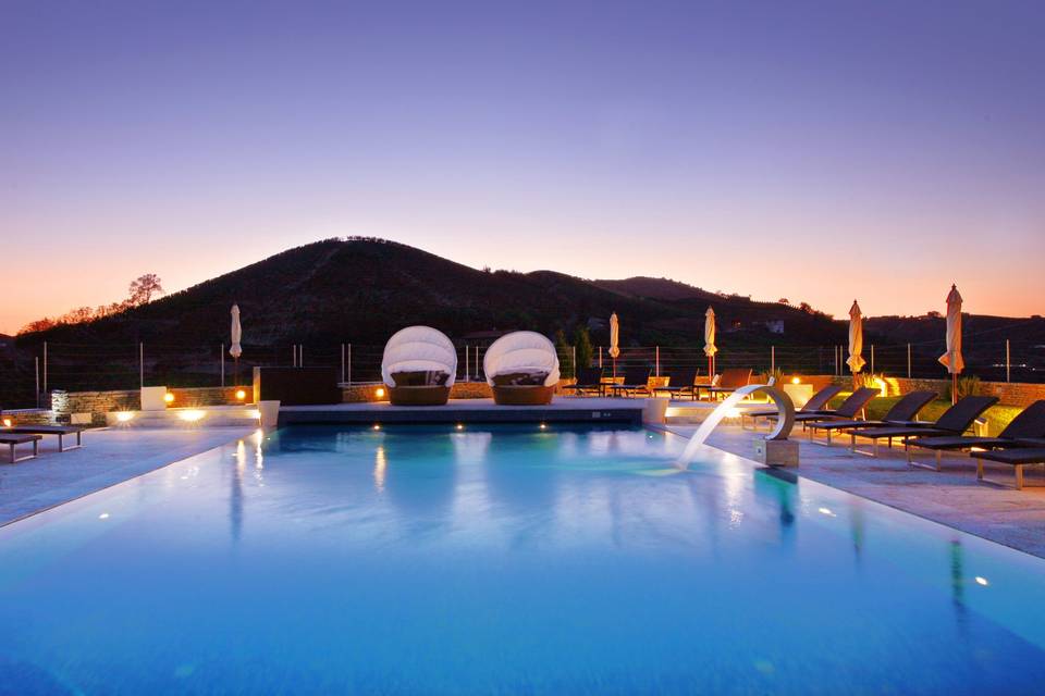 PISCINA