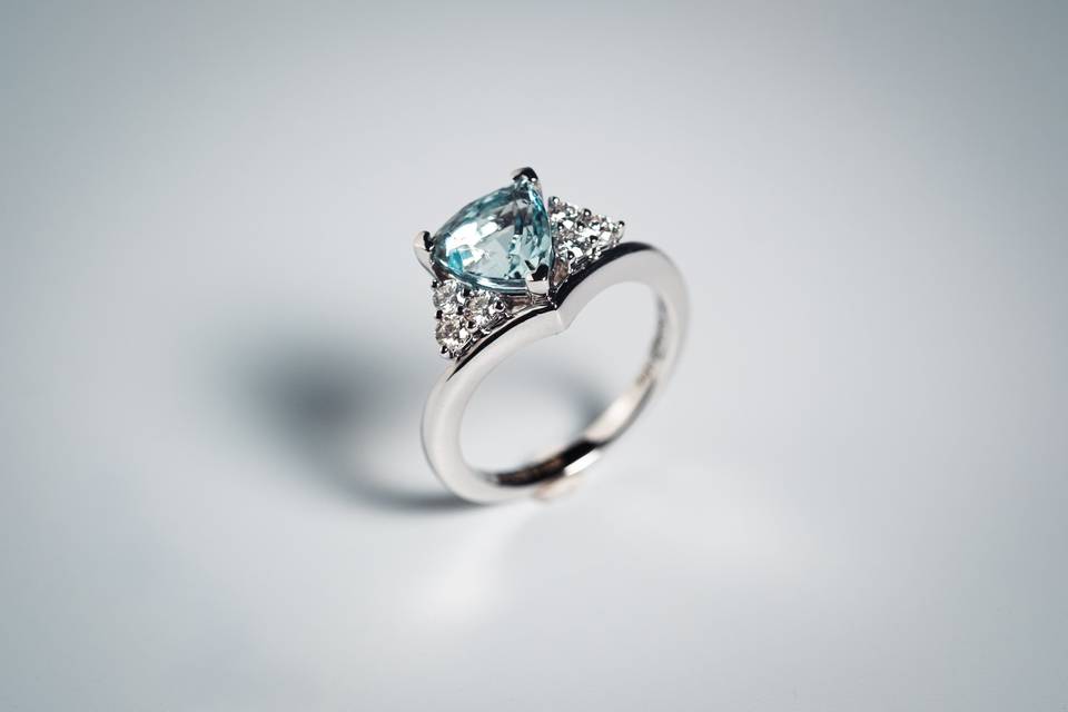 Anello Acquamarina Fantasia