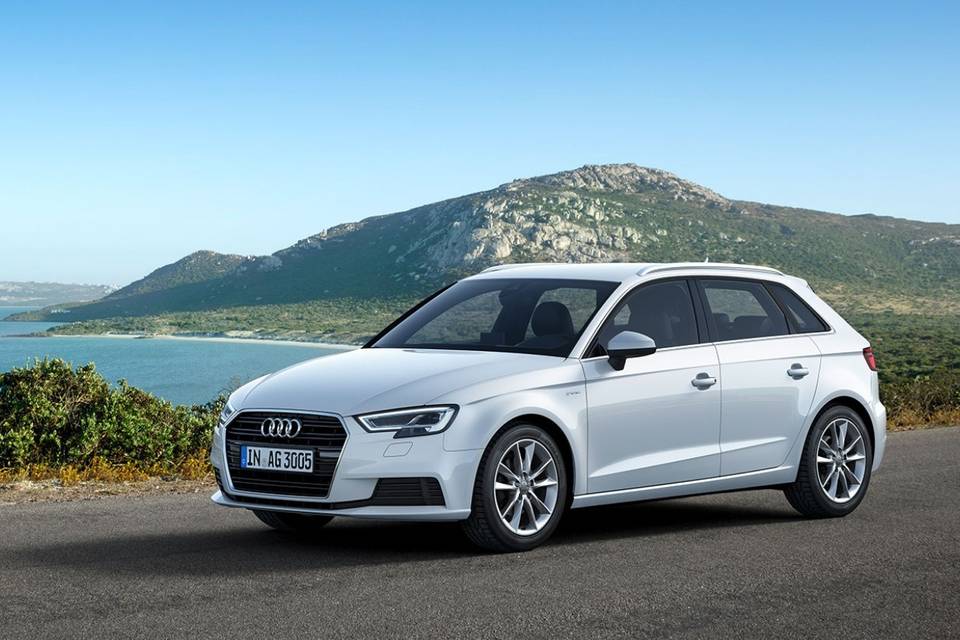 Audi A3  5 posti