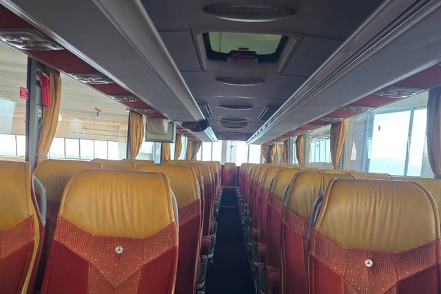 Mercedes tourismo 55 posti