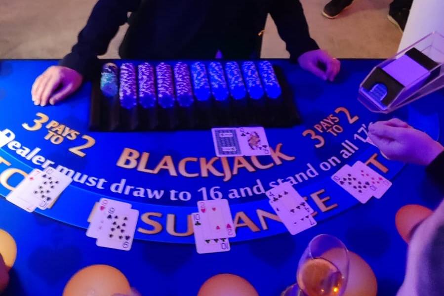 Black jack gaming
