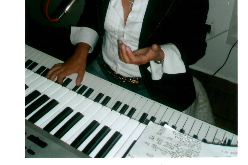 Dora Cardone Poltu Quatu