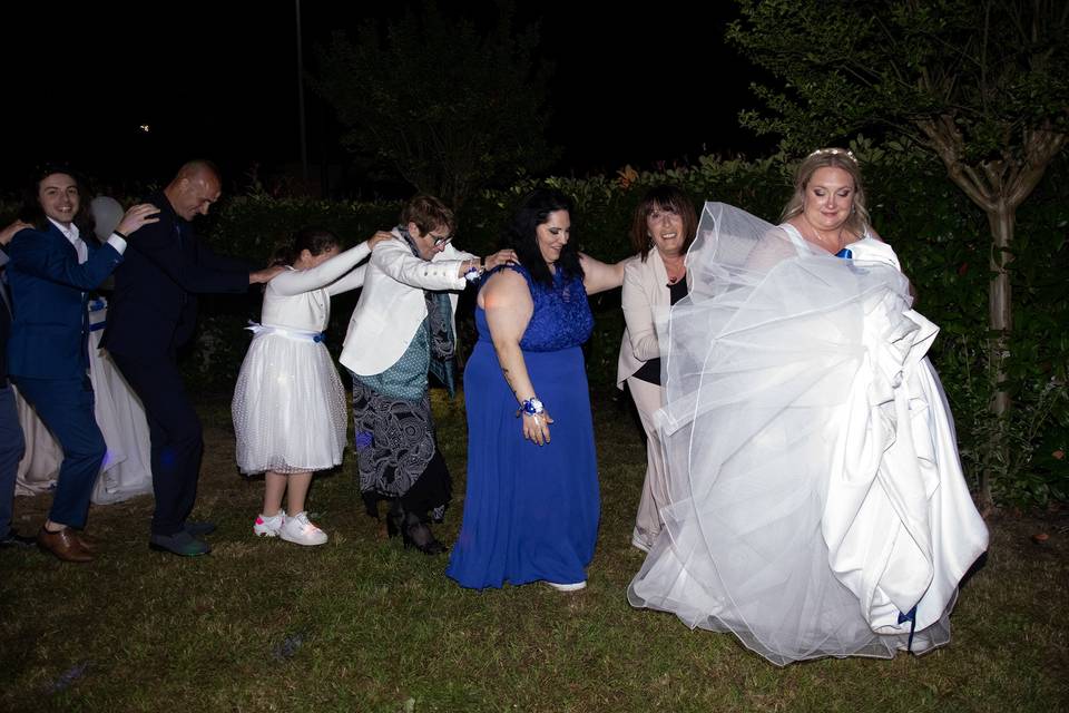 Trenino con invitati