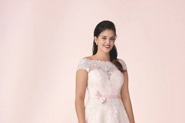 Abiti da sposa curvy